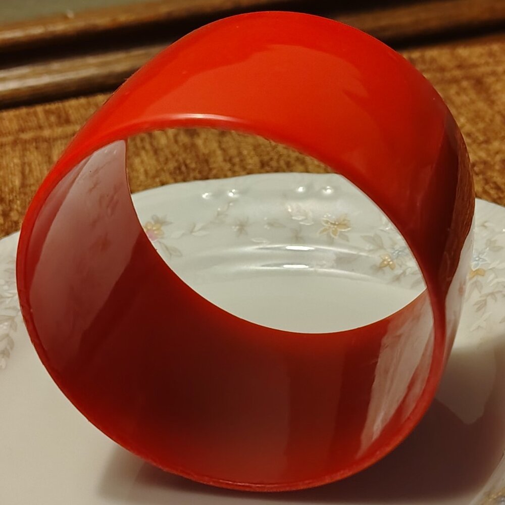 Vtg Cherry Red Wide Thick Plastic Acrylic  Chunky Statement Bangle Bracelet MOD